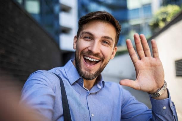 Jonathan L., Frequent Business Traveler — OneSkies customer testimonial portrait